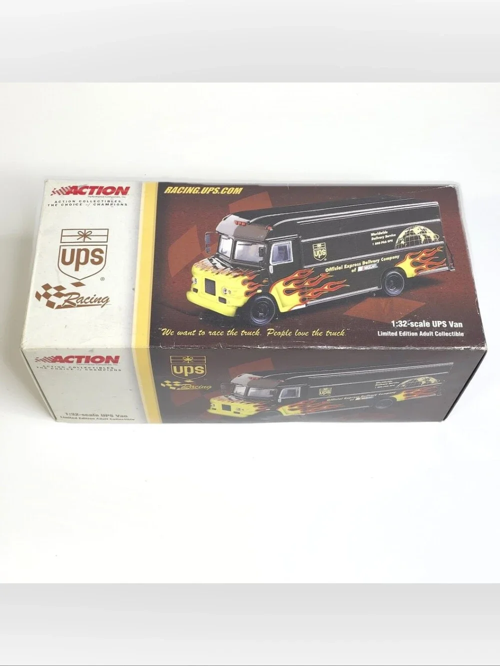 Action UPS Flame Van 2001 Dale Jarrett with Box Nascar 1:32 Truck Diecast